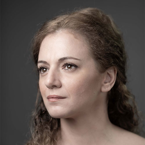 Ειρήνη Καζάκου