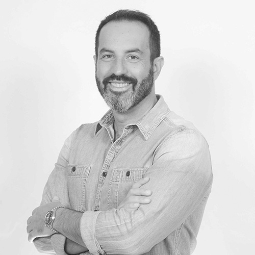 Γιάννης Πέτρου